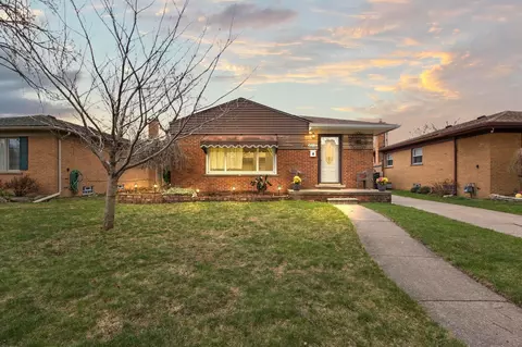 4010 Merrick St, Dearborn Heights, MI 48125