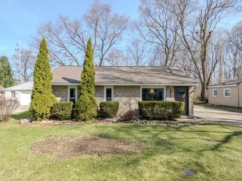 2925 James Rd, Auburn Hills, MI 48326