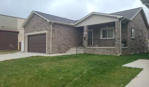 17651 Dora St, Melvindale, MI 48122