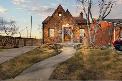 4641 Roemer St, Dearborn, MI 48126
