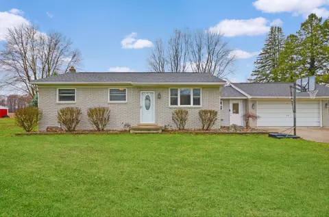 67667 Place Rd, Lenox, MI 48050