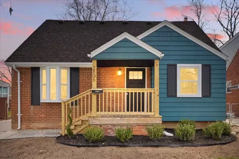2806 N Connecticut Ave, Royal Oak, MI 48073