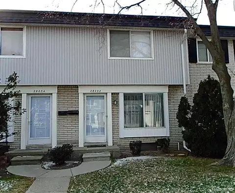 28232 Universal Dr, Warren, MI 48092