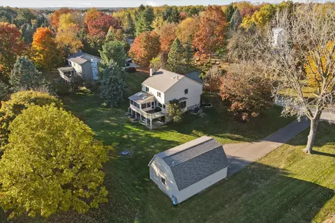 59031 Montego Dr, Lyon, MI 48165