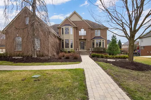 41671 Sudbury, Novi, MI 48375