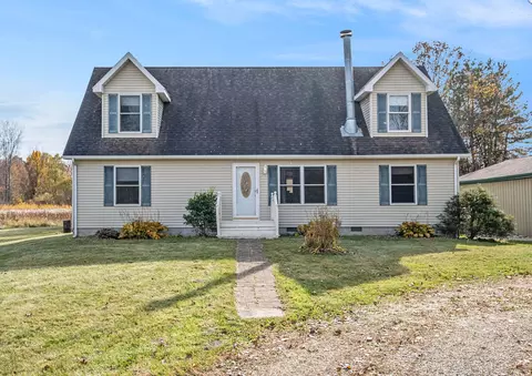 509 Miller Lake Rd, Deerfield, MI 48421