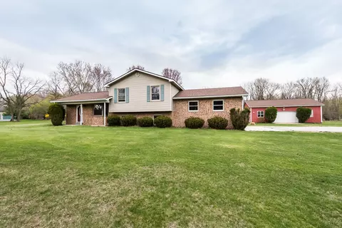 3672 W North Territorial Rd, Webster, MI 48189