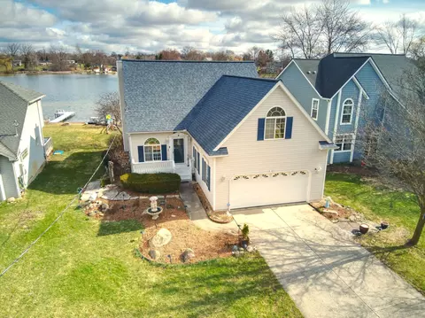1692 S Newman Rd, Orion, MI 48362