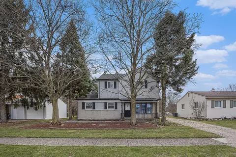 47546 Roland St, Shelby Township, MI 48317