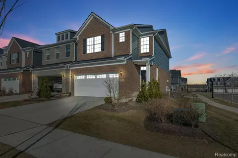 22512 Osprey Dr, Novi, MI 48375