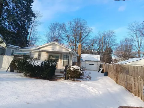 64 W Colgate Ave, Pontiac, MI 48340