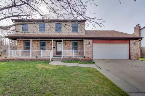 33041 Willow Ln, Fraser, MI 48026