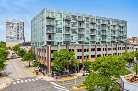 100 W 5th St #505, Royal Oak, MI 48067