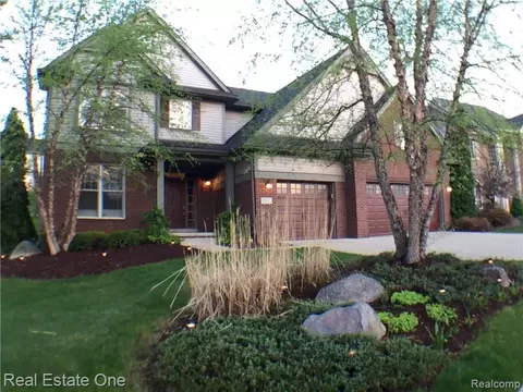 17023 Courville Dr, Northville, MI 48168