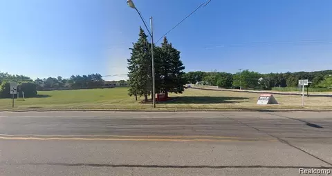 9091 Miller Rd, Swartz Creek, MI 48473