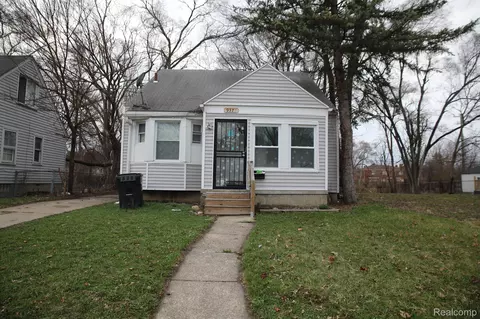 9375 Pierson St, Detroit, MI 48228