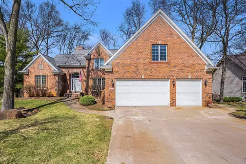 16175 Pine Lake Forest Dr, Fenton, MI 48451