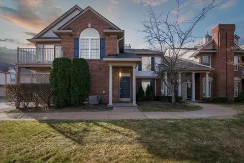 3548 Tremonte Cir N 13 Cir N, Oakland, MI 48306