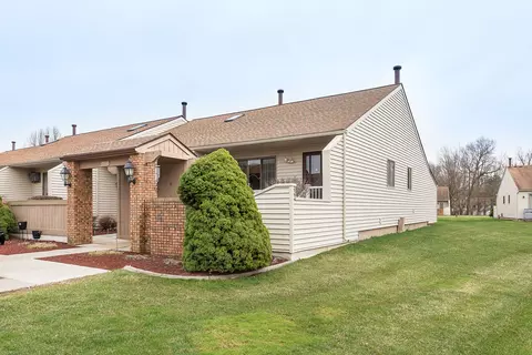 62071 Yorktown 6 89 #6, South Lyon, MI 48178