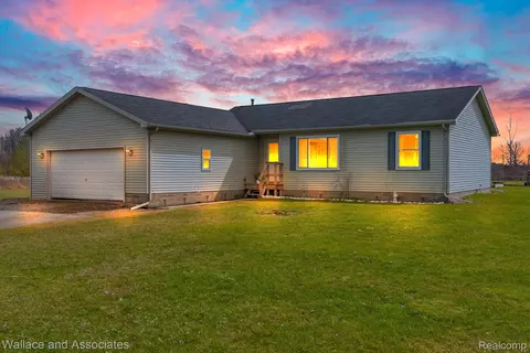 8911 Fisher Rd, Greenwood, MI 48006