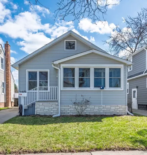 3447 17th St, Wyandotte, MI 48192