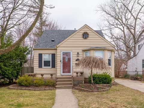 512 N Rembrandt Ave, Royal Oak, MI 48067