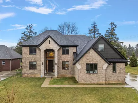 3973 Lisa Marie Dr, Sterling Heights, MI 48314