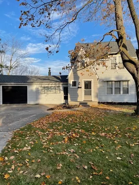 1413 S Riverside, St. Clair, MI 48079