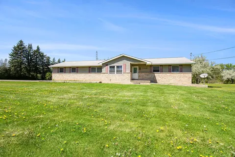 1148 W Cook Rd, Mundy, MI 48439