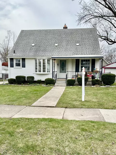2127 Cummings Ave, Berkley, MI 48072