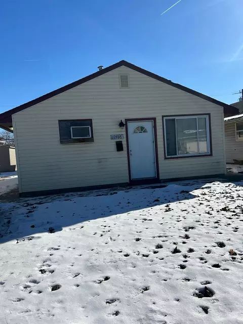 17538 Dora St, Melvindale, MI 48122 photo 1