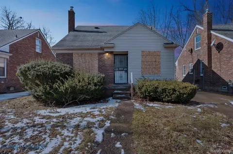 9327 Fielding St, Detroit, MI 48228