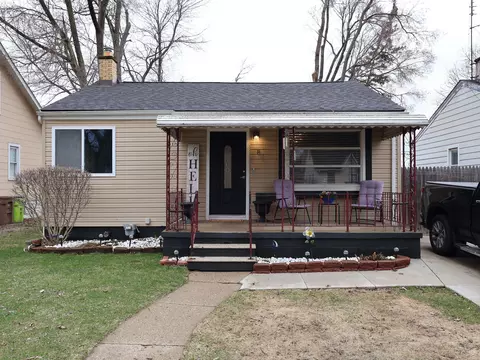 81 E Fairmount Ave, Pontiac, MI 48340
