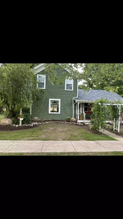 502 Genesee Ave, Gaines, MI 48436