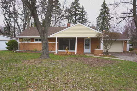 25274 Kildare St, Southfield, MI 48033