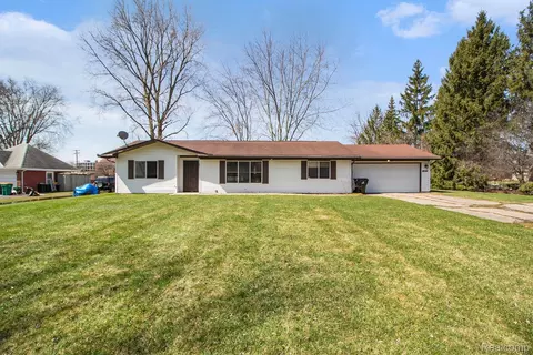 28531 Greening St, Farmington Hills, MI 48334