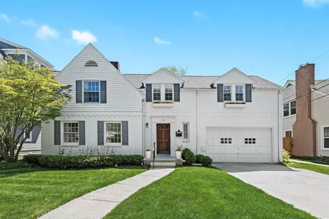 1721 Winthrop Ln, Birmingham, MI 48009