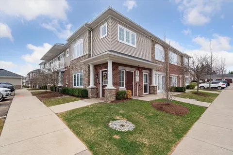 5559 Arbor Chase Dr, Scio, MI 48103