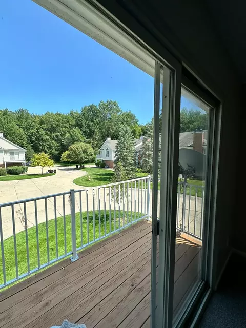 52099 Heatherstone Ave, Macomb, MI 48042