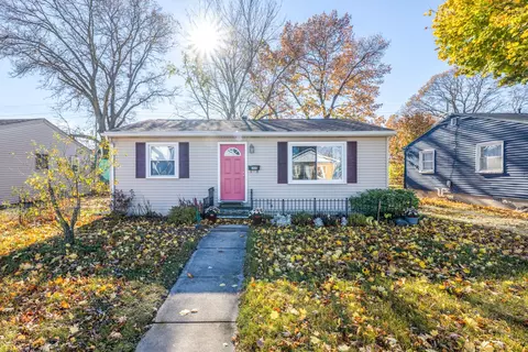 1420 Beard St, Port Huron, MI 48060