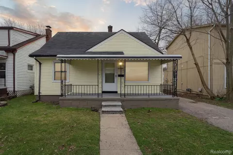 8468 Lozier Ave, Warren, MI 48089