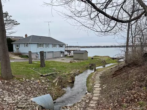 3727 Hunt Rd, Elba, MI 48446