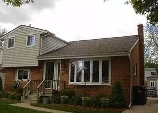6505 Fairfield St, Garden City, MI 48135