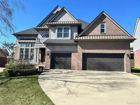 16983 Courville Dr, Northville, MI 48168