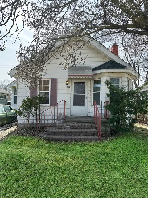 134 E Brickley Ave, Hazel Park, MI 48030