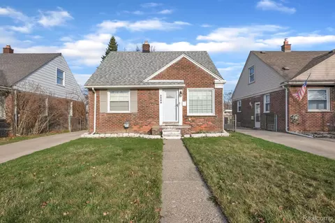 3360 Chestnut St, Dearborn, MI 48124