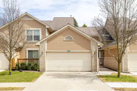9410 Westwind Dr, Livonia, MI 48150