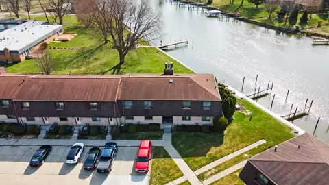 25480 Quarter Deck St, Harrison, MI 48045