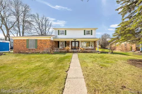 36601 Vicary Ln, Farmington, MI 48335
