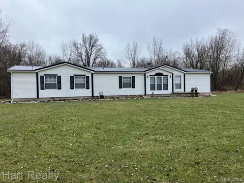 4539 Williams Dr, Dayton, MI 48760